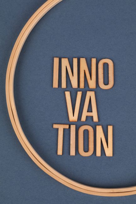 Fostering Creative Thinking in Teams